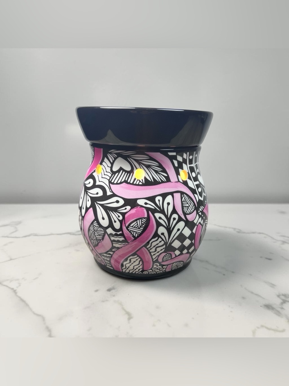 Scentsy 2014 Retired Ribbons‎ of Hope Wax Warmer Breast Cancer Awareness Retired